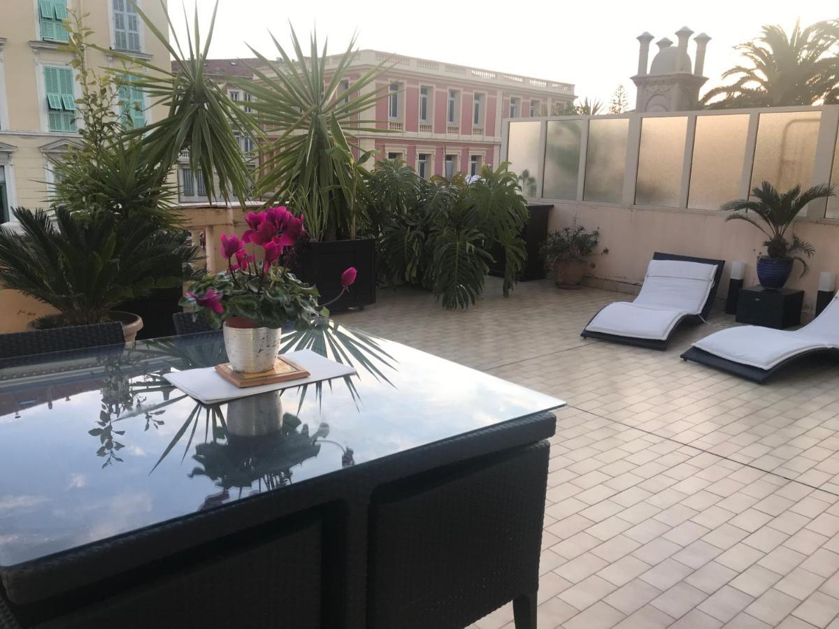 Appartement Terrasse Dans Palace Centre Ville Menton Luaran gambar