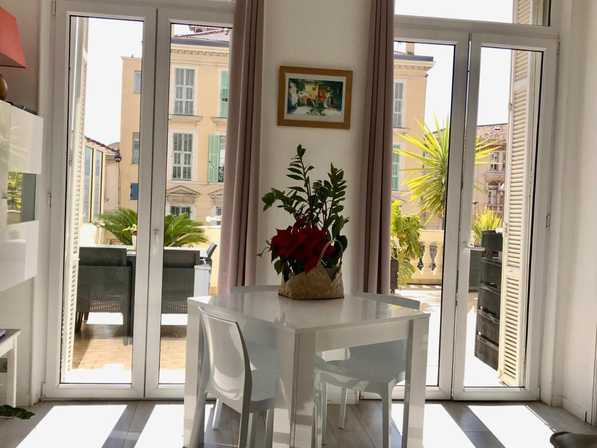 Appartement Terrasse Dans Palace Centre Ville Menton Luaran gambar